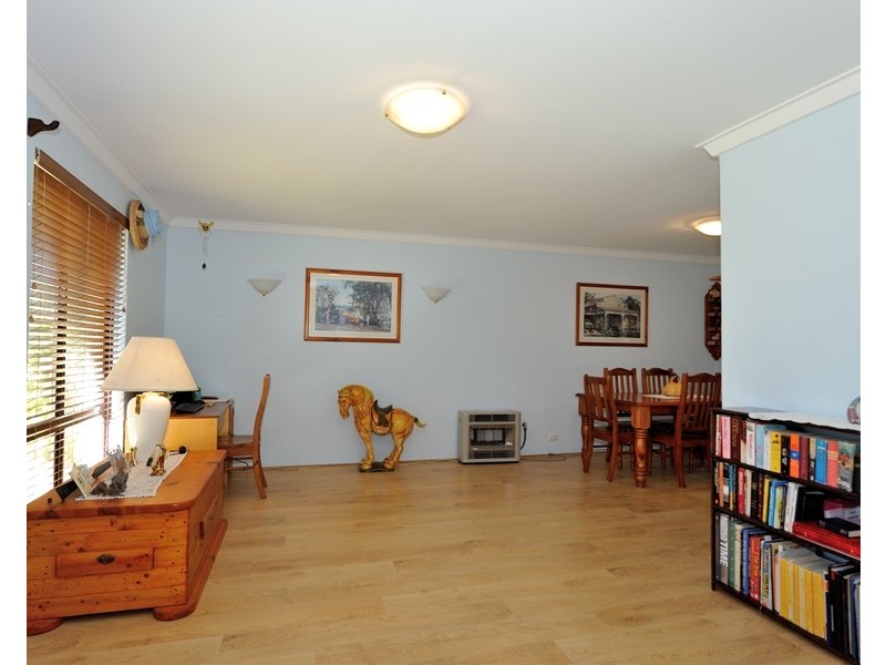 1 Warner Lane, Rockingham WA 6168