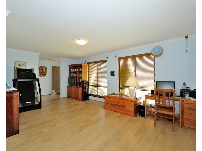 1 Warner Lane, Rockingham WA 6168