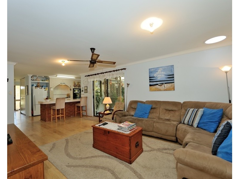 1 Warner Lane, Rockingham WA 6168