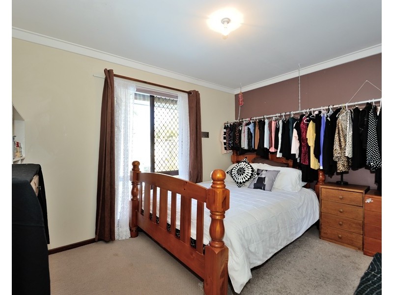 1 Warner Lane, Rockingham WA 6168