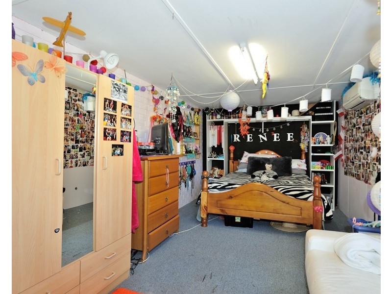 1 Warner Lane, Rockingham WA 6168