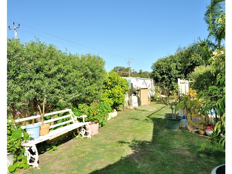 1 Warner Lane, Rockingham WA 6168