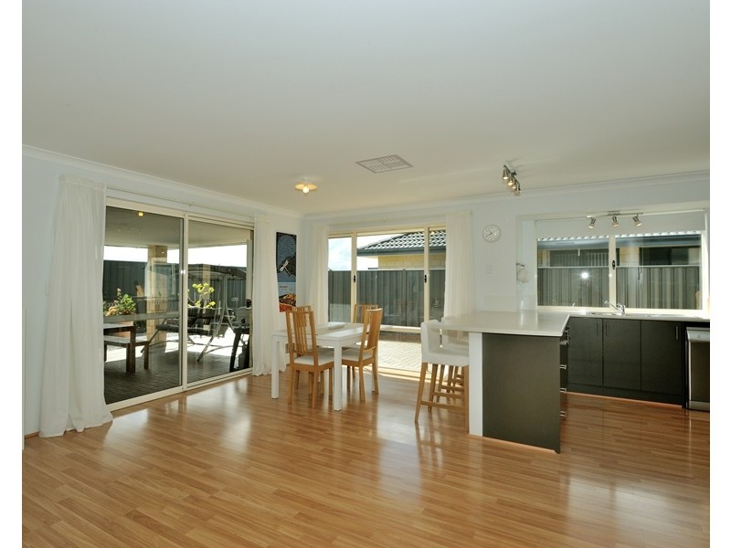 37 Mallard Way, Baldivis WA 6171