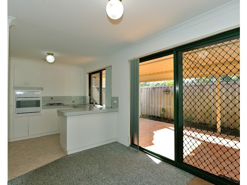 4/60 Elanora Drive, Cooloongup WA 6168
