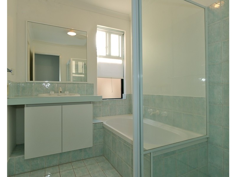 4/60 Elanora Drive, Cooloongup WA 6168