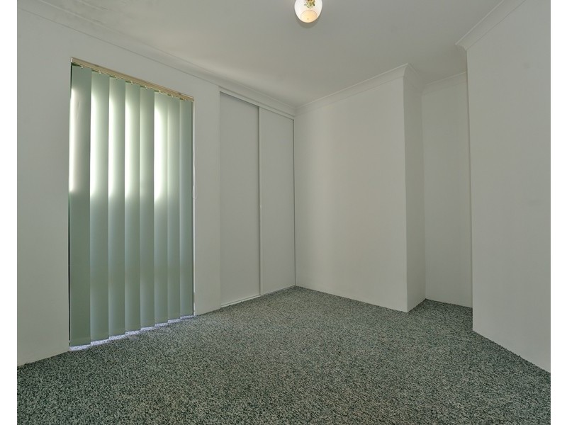 4/60 Elanora Drive, Cooloongup WA 6168