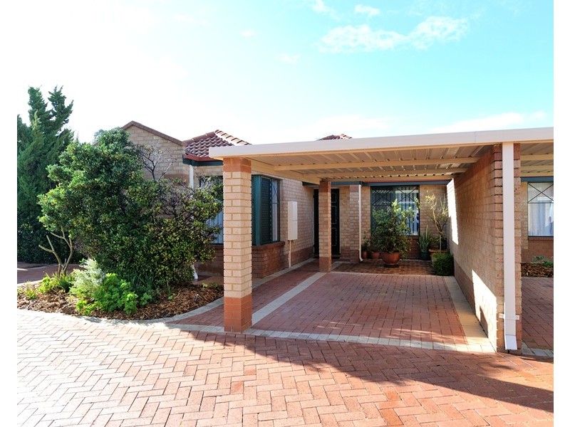4/60 Elanora Drive, Cooloongup WA 6168