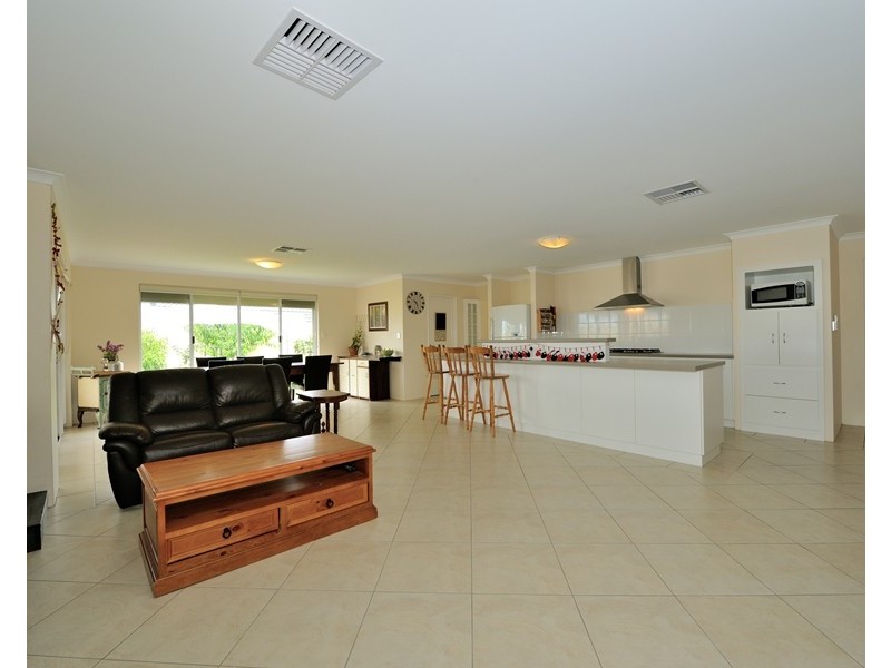 41 Wallaby Parade, Baldivis WA 6171