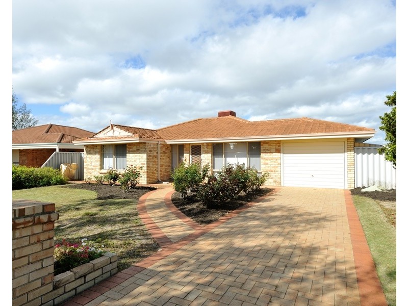 71 Parkland Drive, Warnbro WA 6169