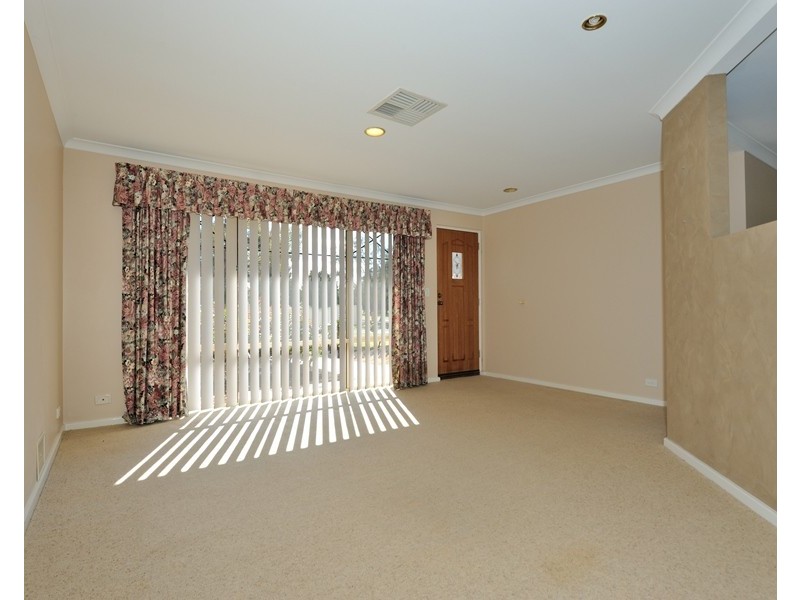 71 Parkland Drive, Warnbro WA 6169
