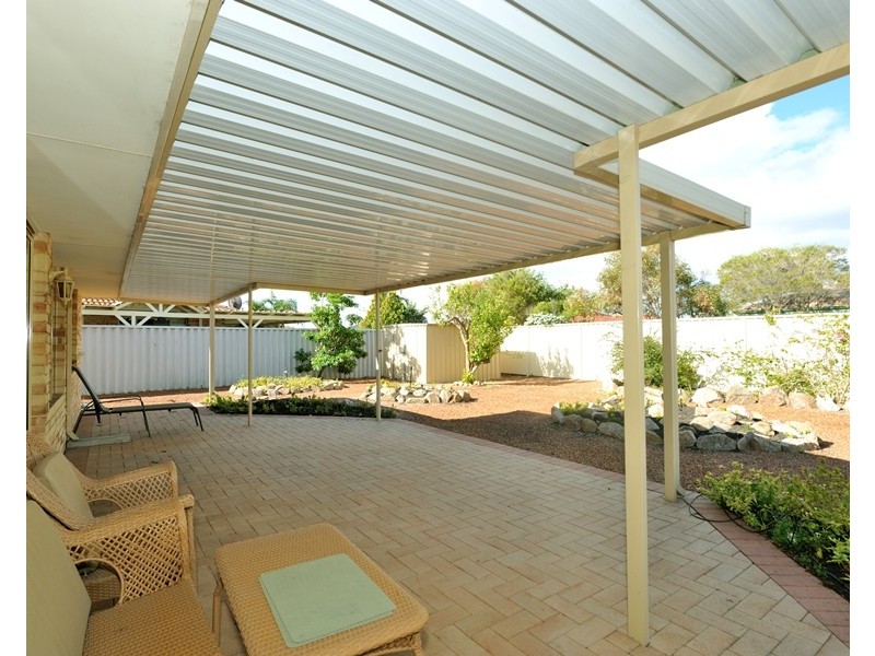 71 Parkland Drive, Warnbro WA 6169