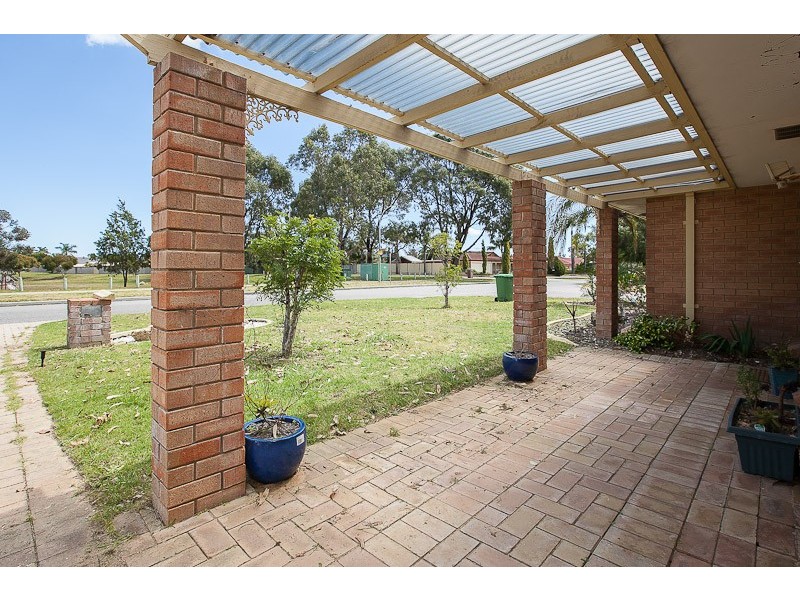 101 Woodbridge Drive, Cooloongup WA 6168