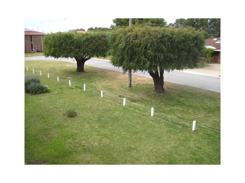 15 / 4 Minchinson Street, Shoalwater WA 6169