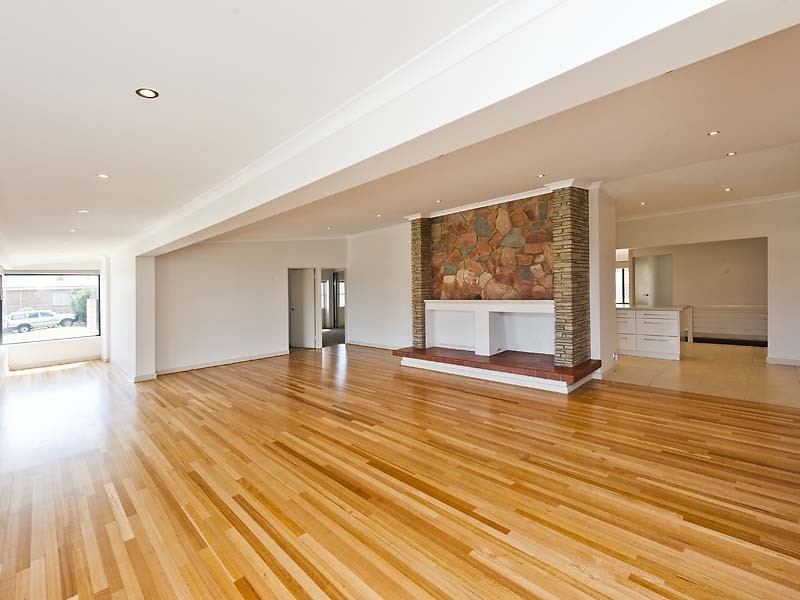 6 Churchill Avenue, Shoalwater WA 6169