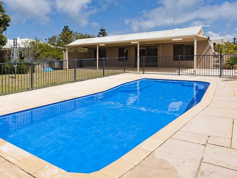 6 Churchill Avenue, Shoalwater WA 6169