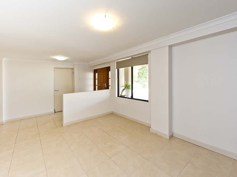 6 Churchill Avenue, Shoalwater WA 6169