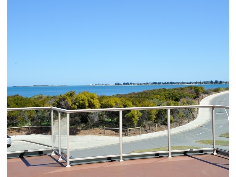 168 Warnbro Beach Road, Waikiki WA 6169