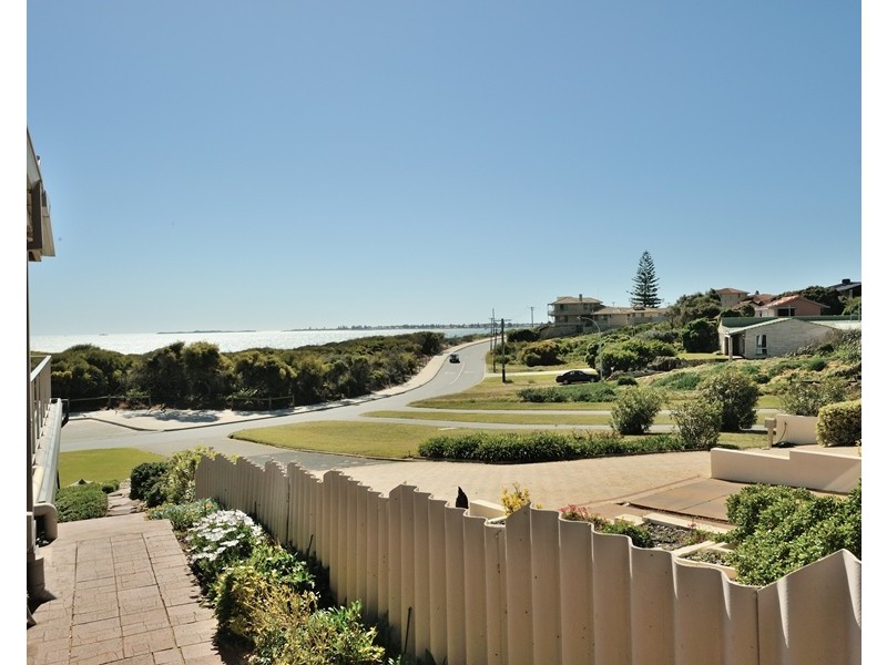 168 Warnbro Beach Road, Waikiki WA 6169