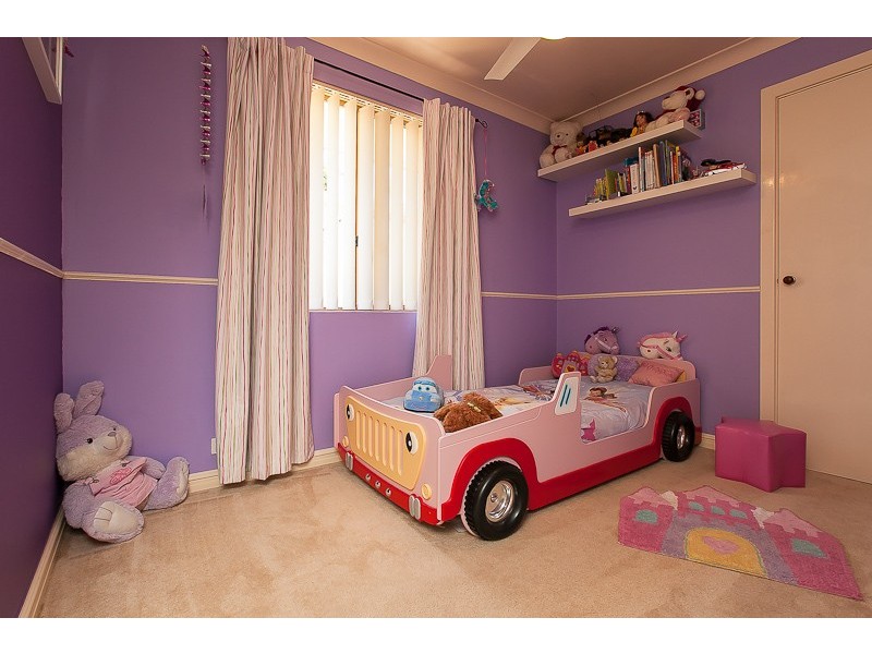 17 Oakdale Close, Safety Bay WA 6169