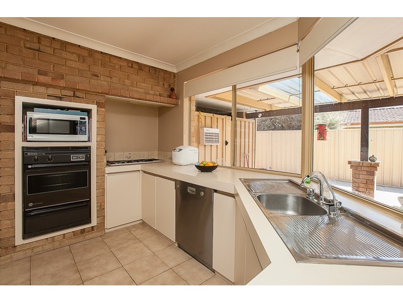 17 Oakdale Close, Safety Bay WA 6169