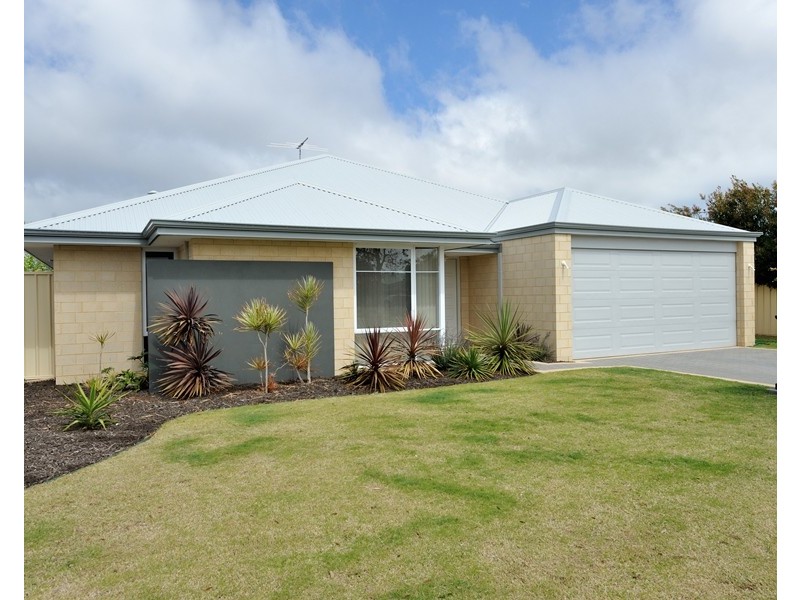 46 Montoro Drive, Port Kennedy WA 6172