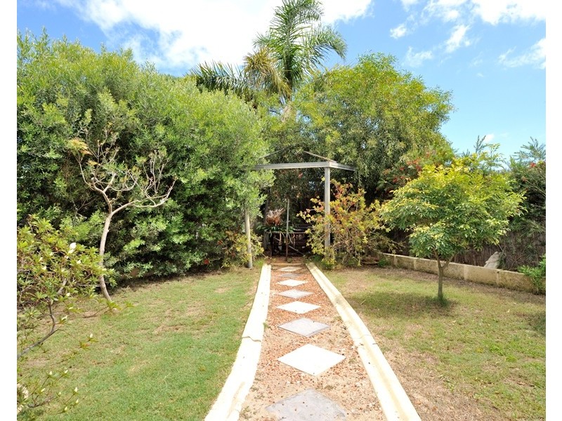 11 Nautalis Close, Port Kennedy WA 6172