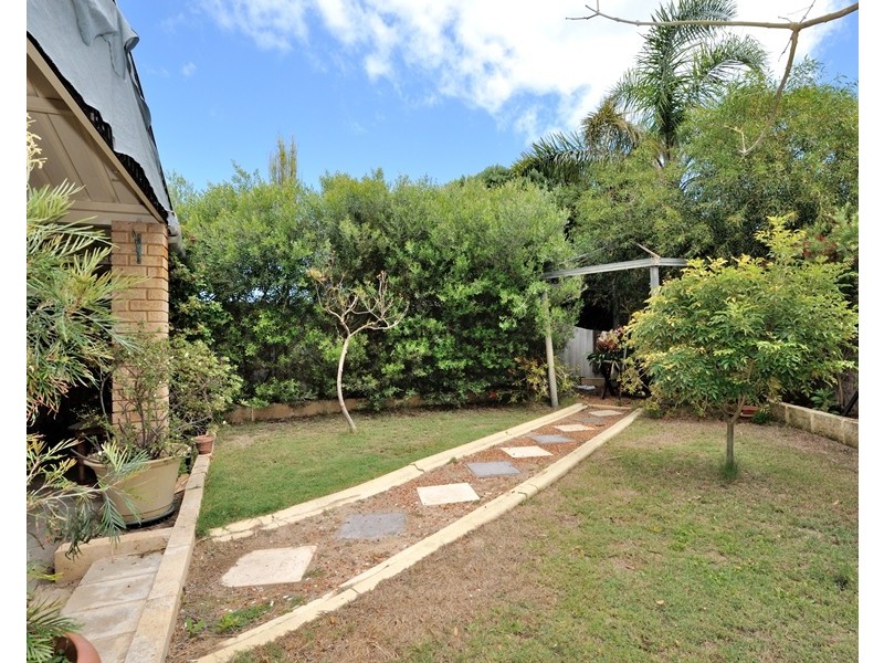 11 Nautalis Close, Port Kennedy WA 6172