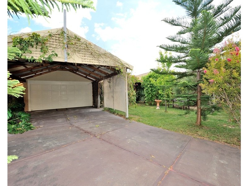 11 Nautalis Close, Port Kennedy WA 6172