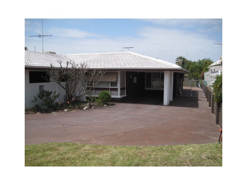 25A SMYTHE STREET, Rockingham WA 6168