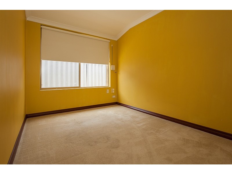 14 Roscrea Court, Orelia WA 6167