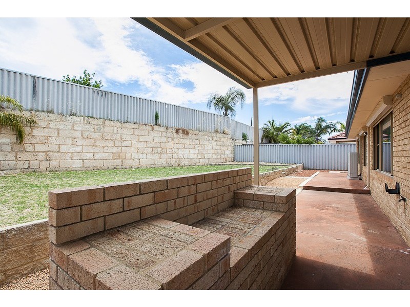 14 Roscrea Court, Orelia WA 6167