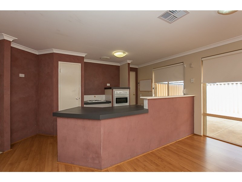 14 Roscrea Court, Orelia WA 6167