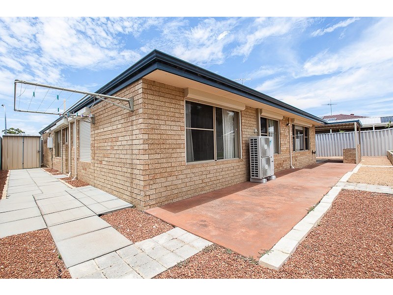 14 Roscrea Court, Orelia WA 6167