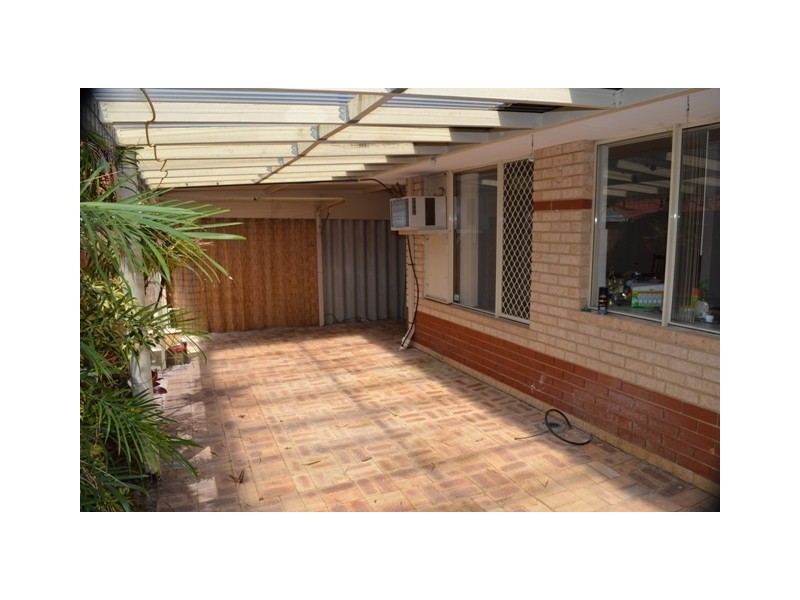 8/23 Ashford Avenue, Rockingham WA 6168