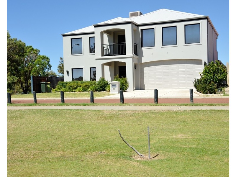 14 Lyttleton Street, Rockingham WA 6168