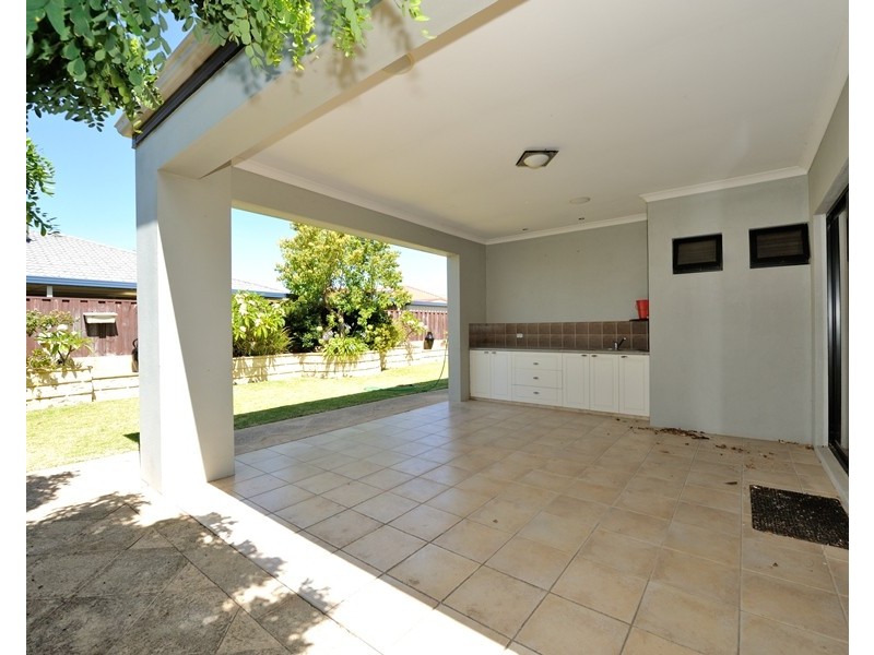 14 Lyttleton Street, Rockingham WA 6168