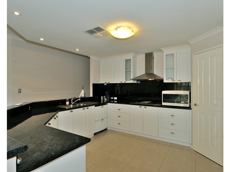 14 Lyttleton Street, Rockingham WA 6168