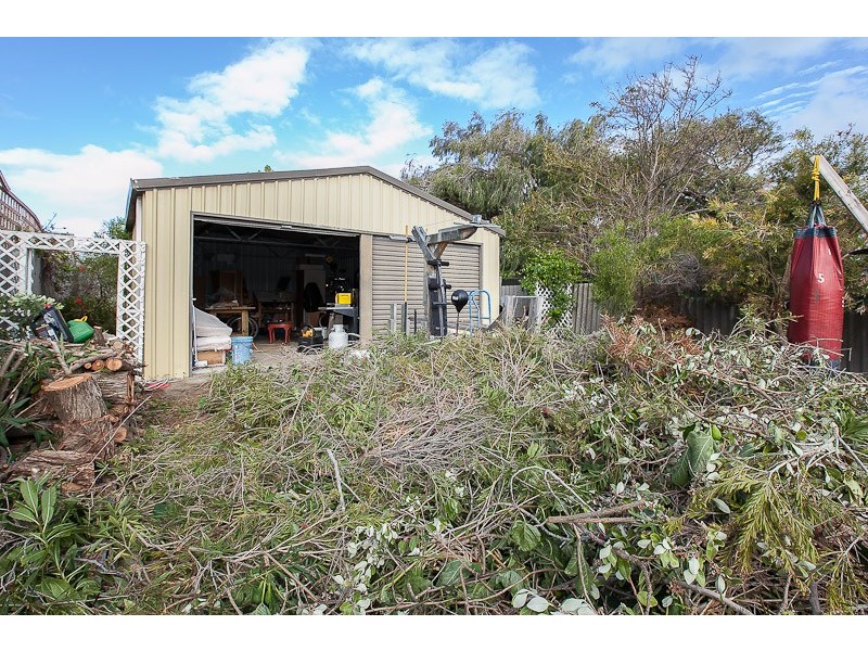 24A Gloucester Avenue, Shoalwater WA 6169