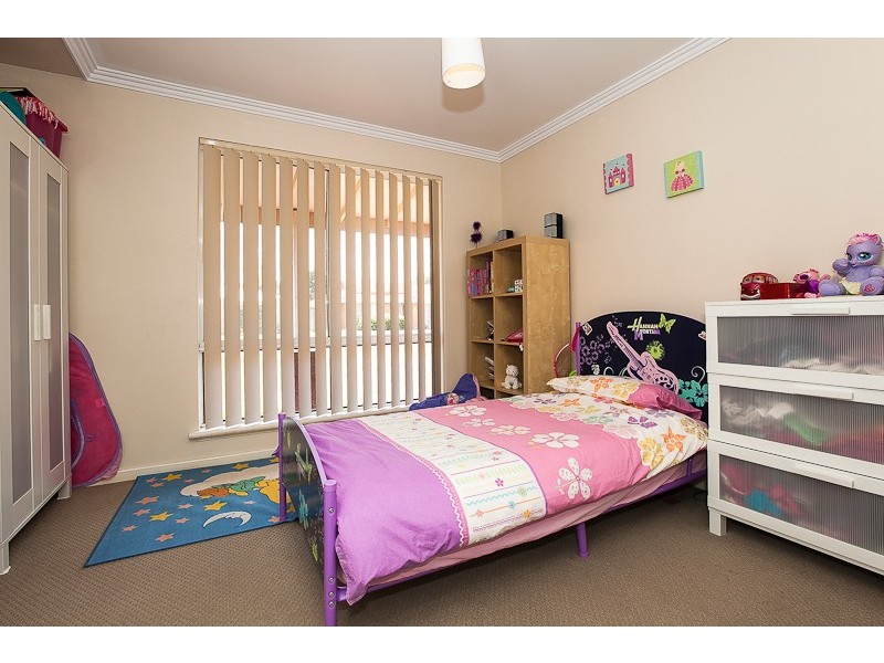 3 Kentia Close, Warnbro WA 6169