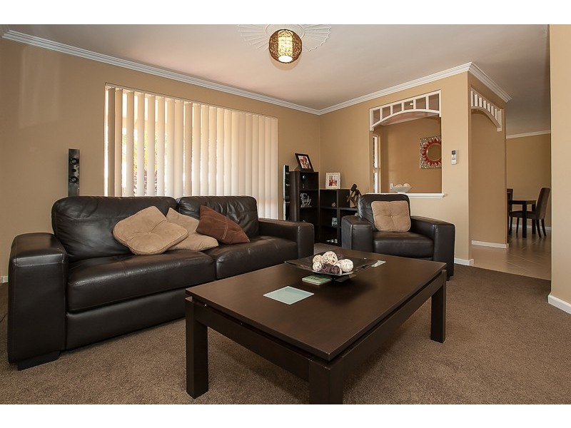 3 Kentia Close, Warnbro WA 6169