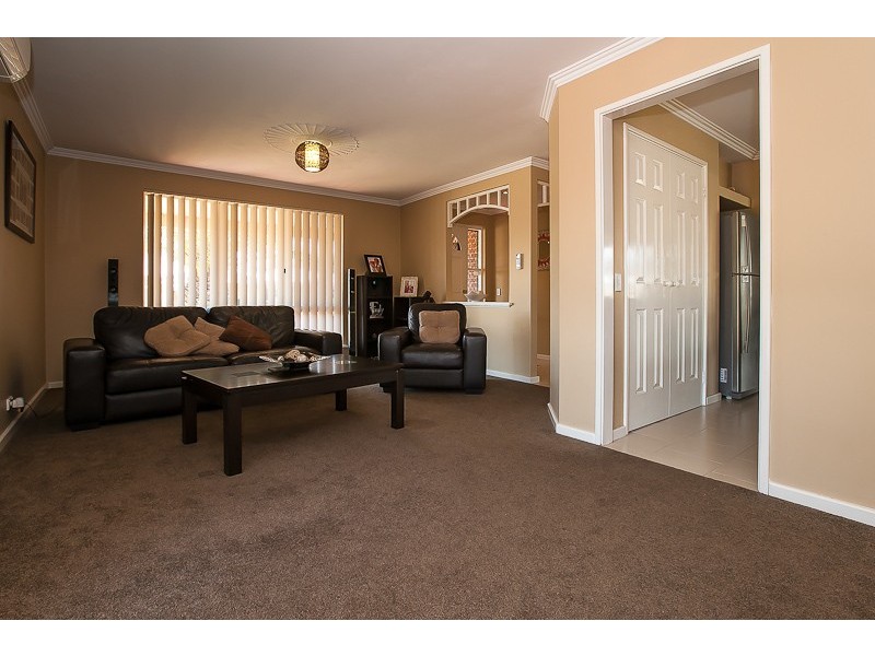 3 Kentia Close, Warnbro WA 6169