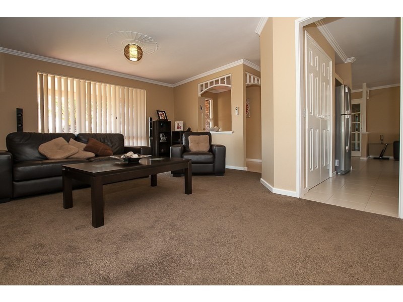 3 Kentia Close, Warnbro WA 6169