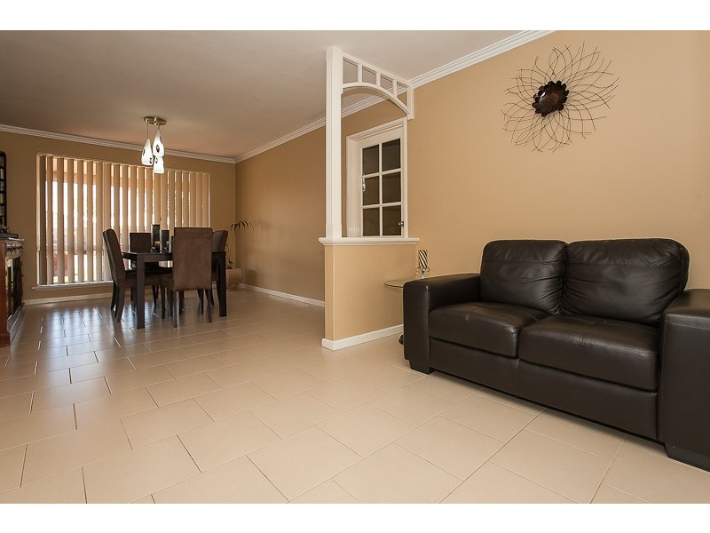 3 Kentia Close, Warnbro WA 6169