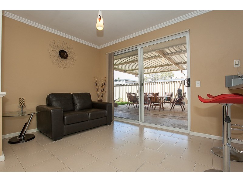 3 Kentia Close, Warnbro WA 6169
