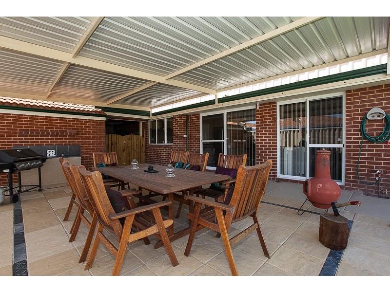 3 Kentia Close, Warnbro WA 6169