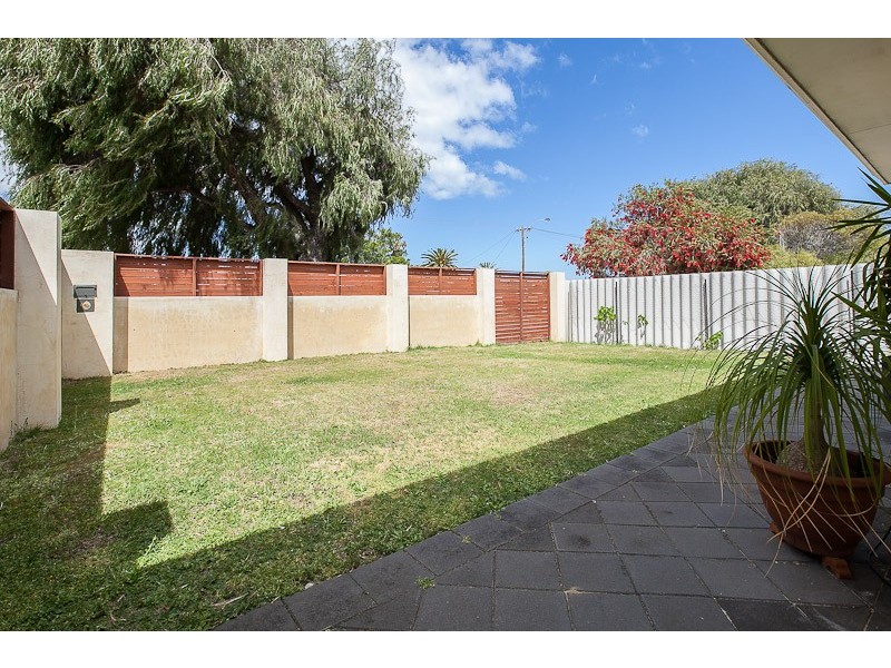 16 Brixham Way, Warnbro WA 6169
