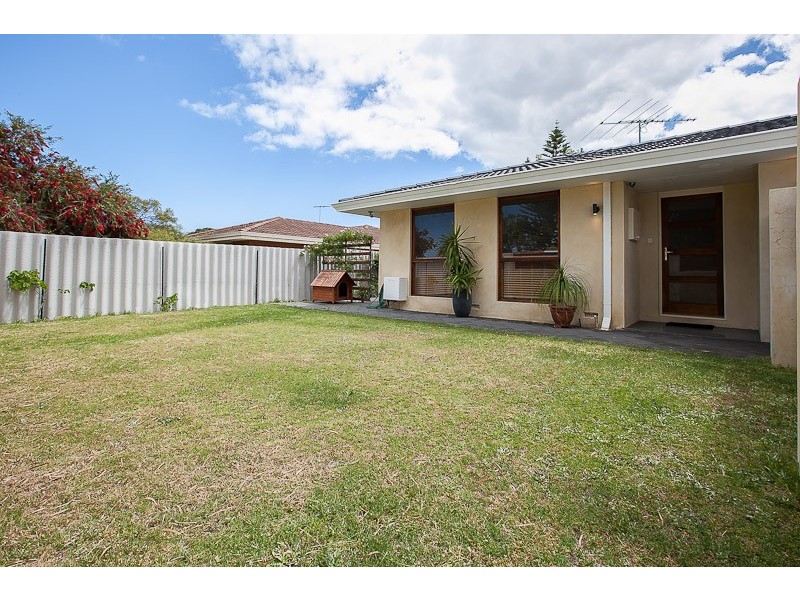 16 Brixham Way, Warnbro WA 6169