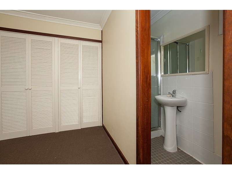 16 Brixham Way, Warnbro WA 6169