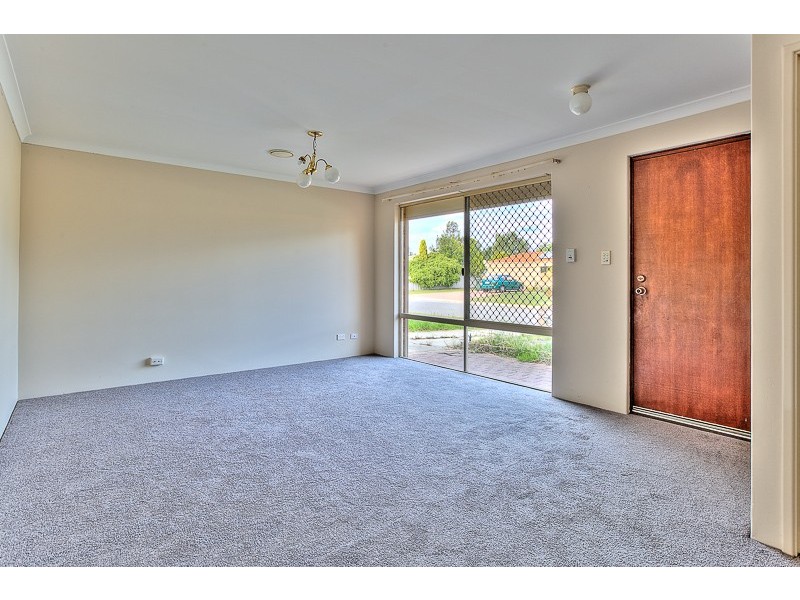 3 Middleton Place, Waikiki WA 6169