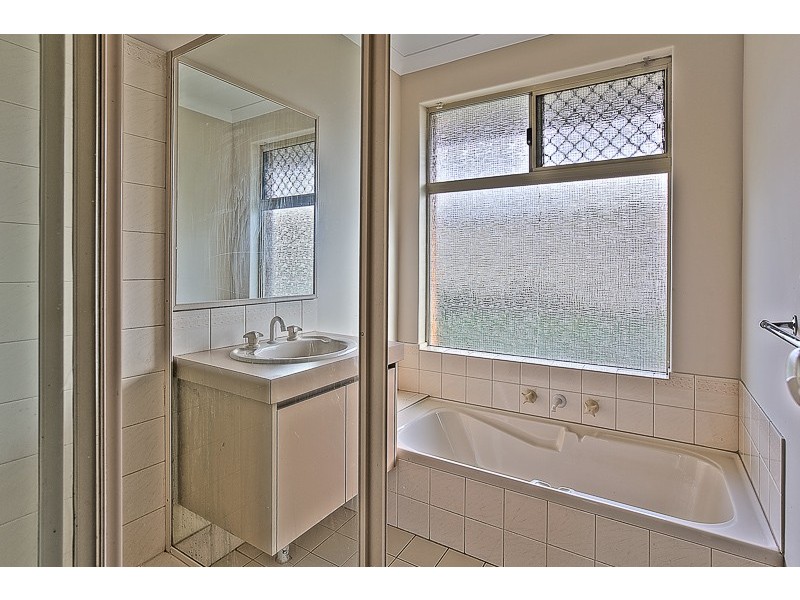 3 Middleton Place, Waikiki WA 6169
